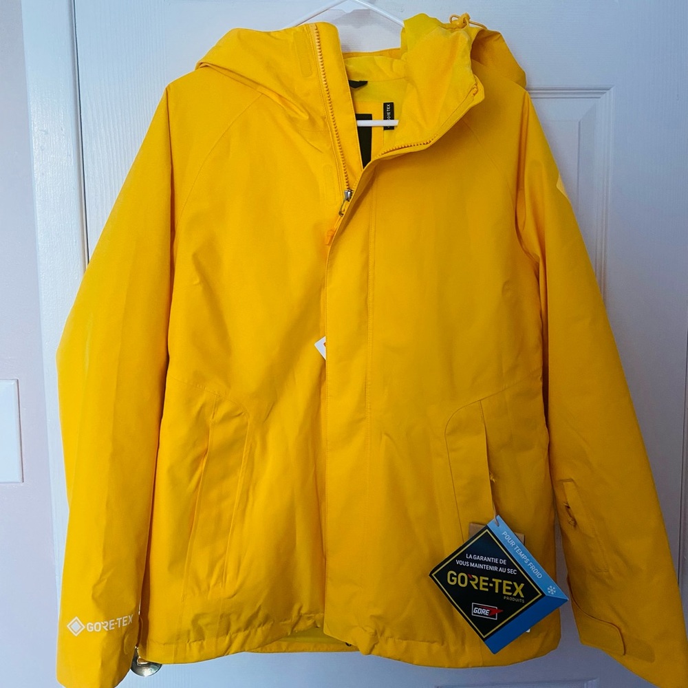 Burton Womens Goretex Pillowline Snow Jacket size Small in Spectra Yellow